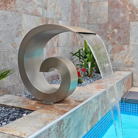 Casa Femes Piscina Climatizada بيت للعطل بلايا بلانكا