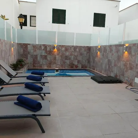Casa Femes Piscina Climatizada *